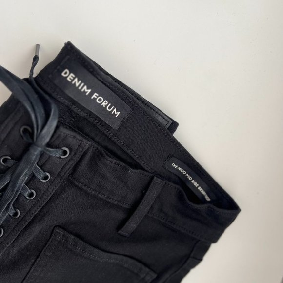 Aritzia Denim Forum | The Nico Mid Rise Skinny Crop Lace-Up Jeans - Picture 7 of 12